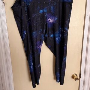 Old Navy Galaxy Print Elevate Leggings With Pockets 2XL